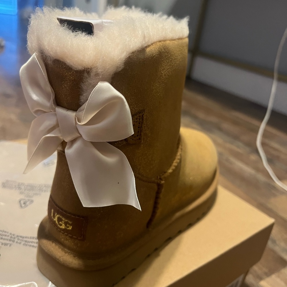 Ugg w mini bailey bow glimmer